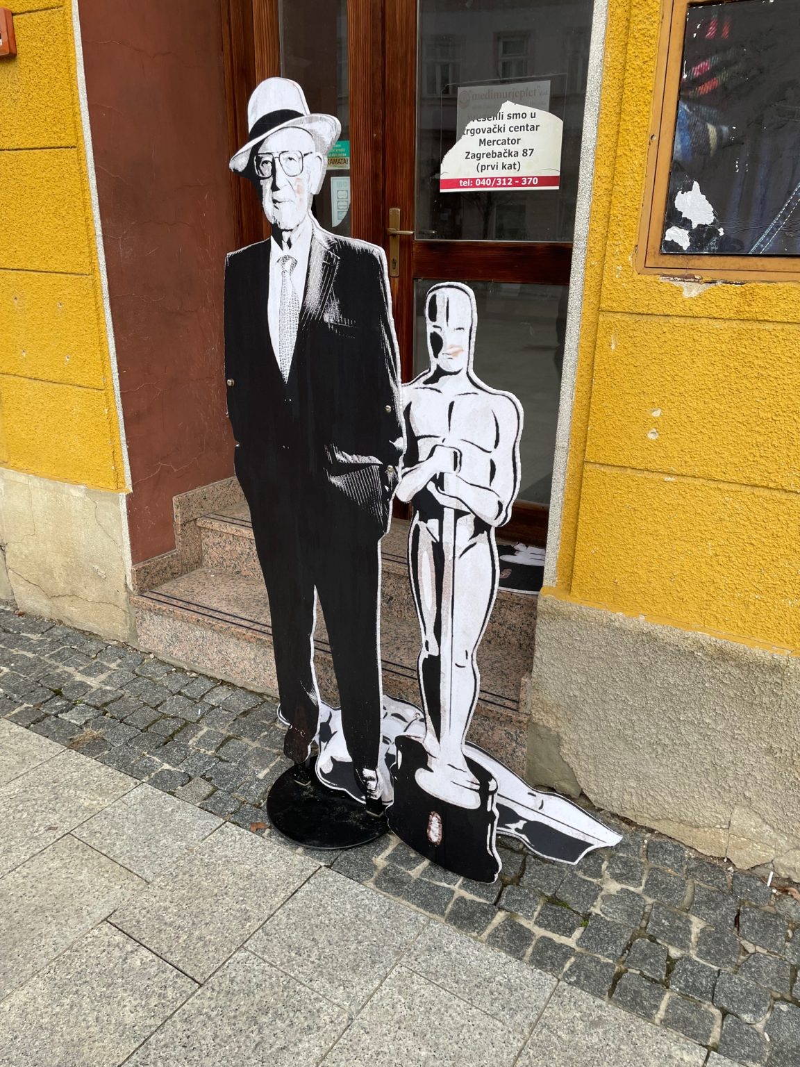 Kigine instalacije devastirane i spremne za smeće