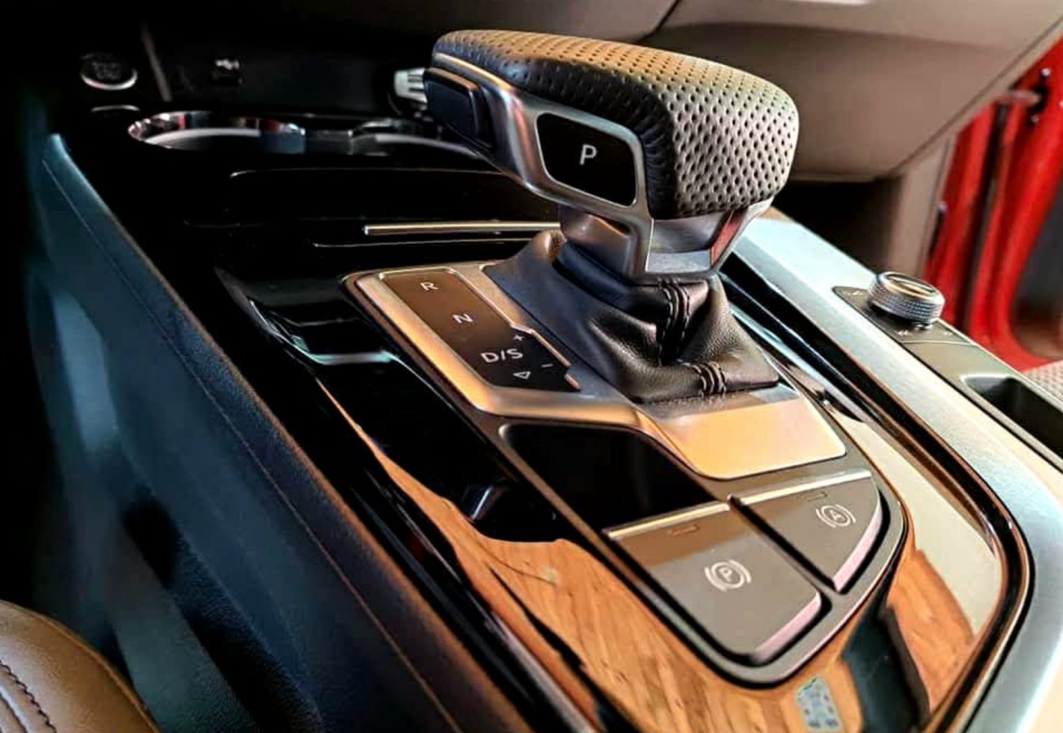 NB Auto Detailing – profesionalno poliranje, pranje i čišćenje automobila –
